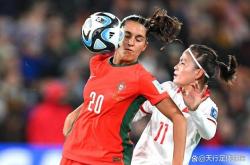 荷兰女足在比赛中连胜两场，成功晋级半决赛