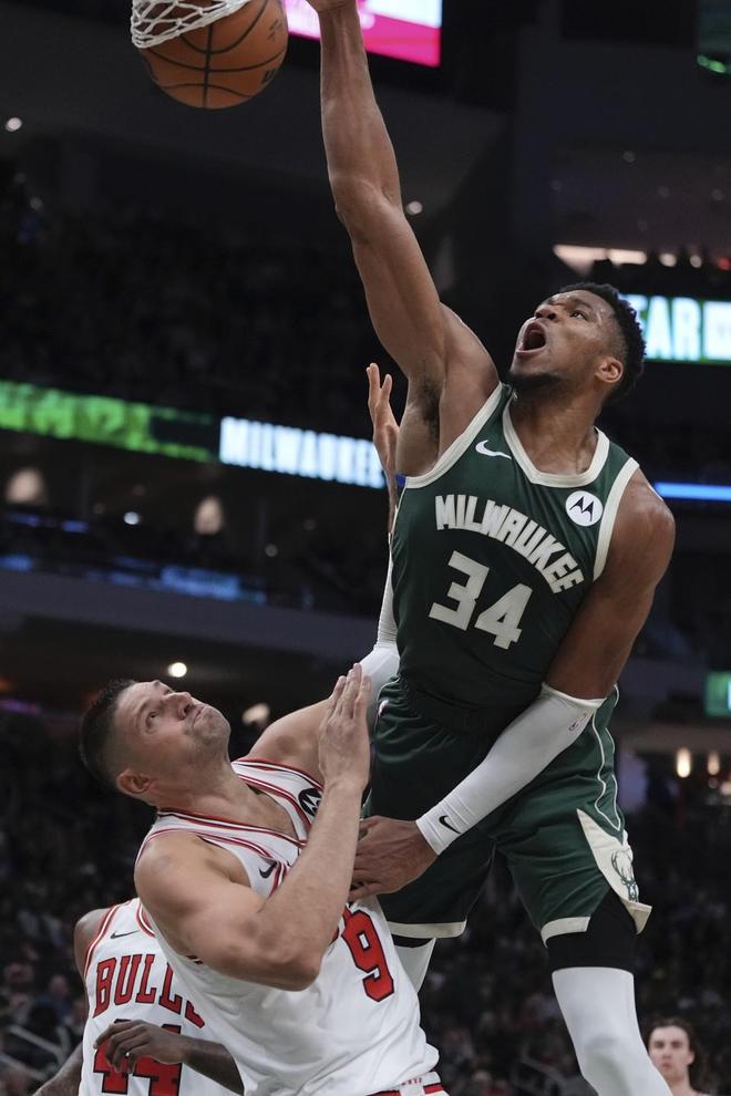 雄鹿客场击败公牛，米德尔顿砍下20+分