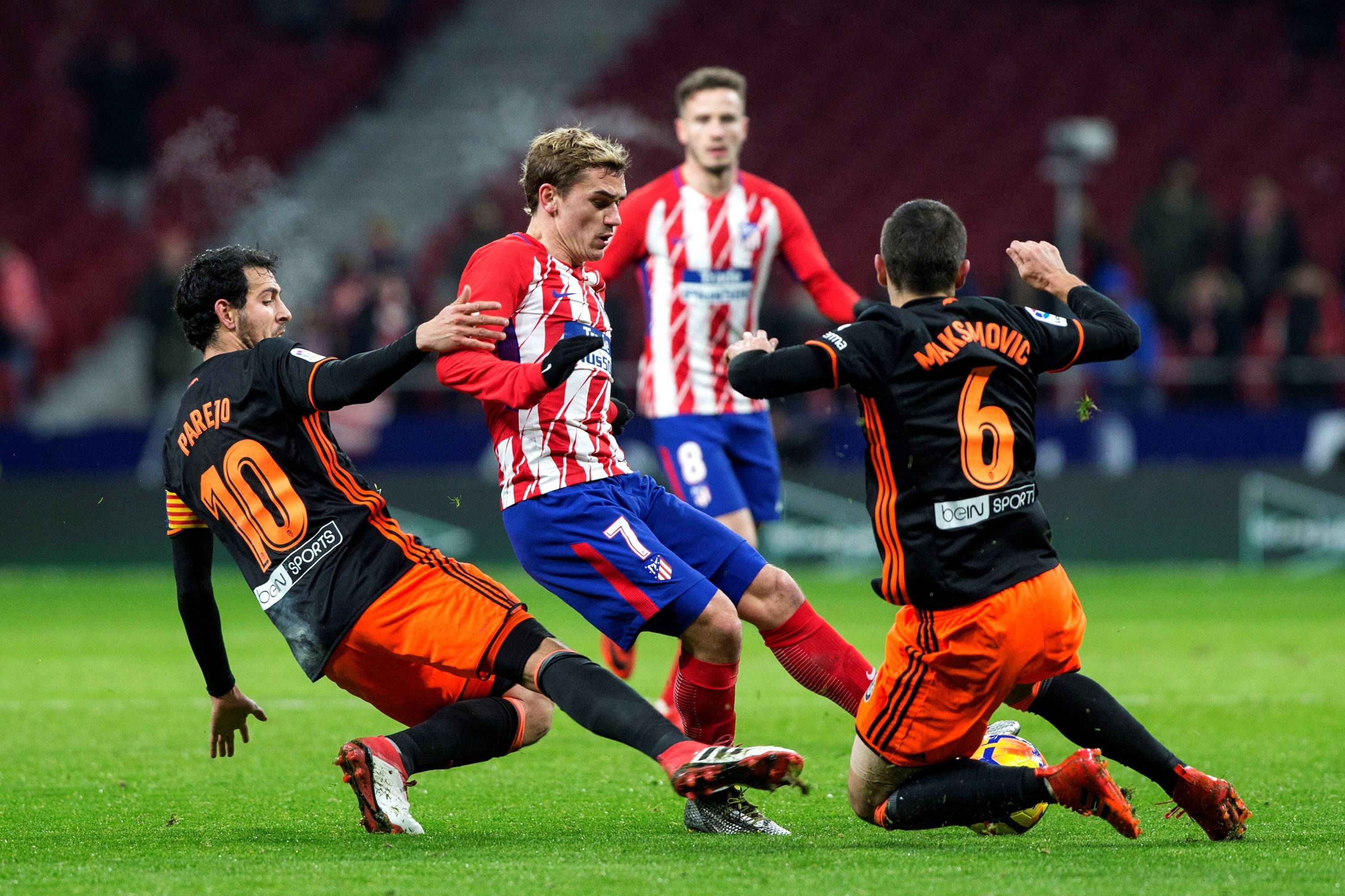 包含马来西亚足坛异军突起，国际比赛意外惊艳表现的词条