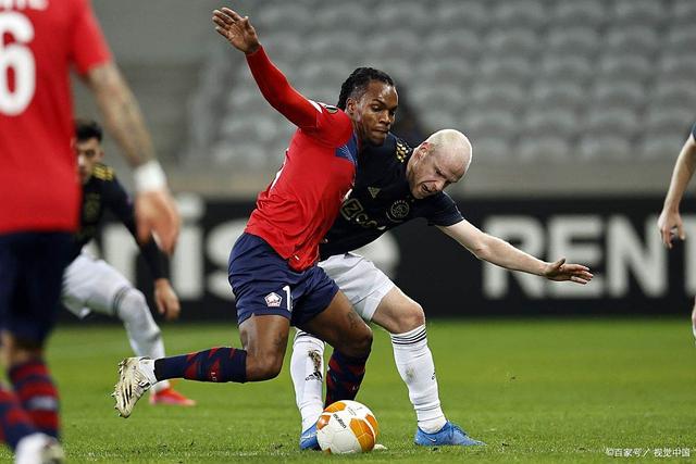 史图加特球队遭遇不敌,防线漏洞明显 史图加特球队遭遇不敌,防线漏洞明显